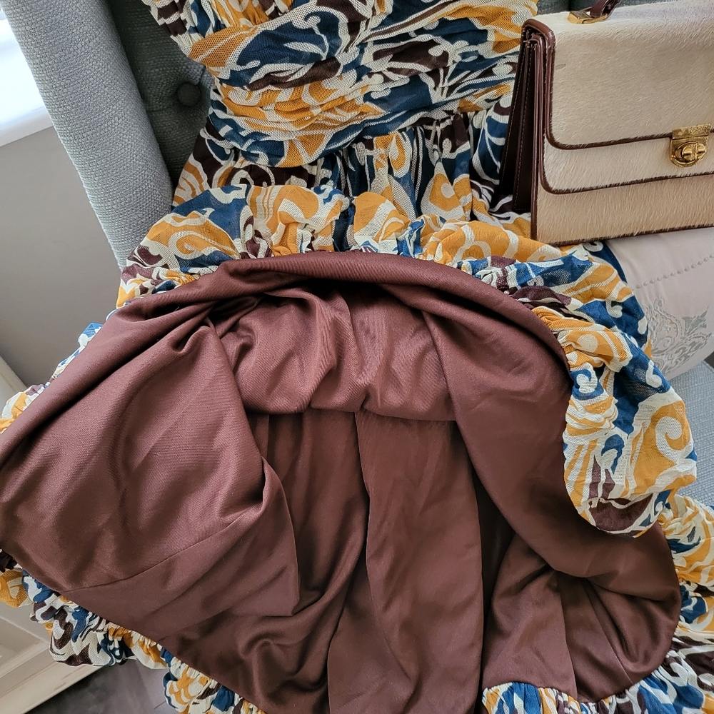 Dress - Picture 5 of 5